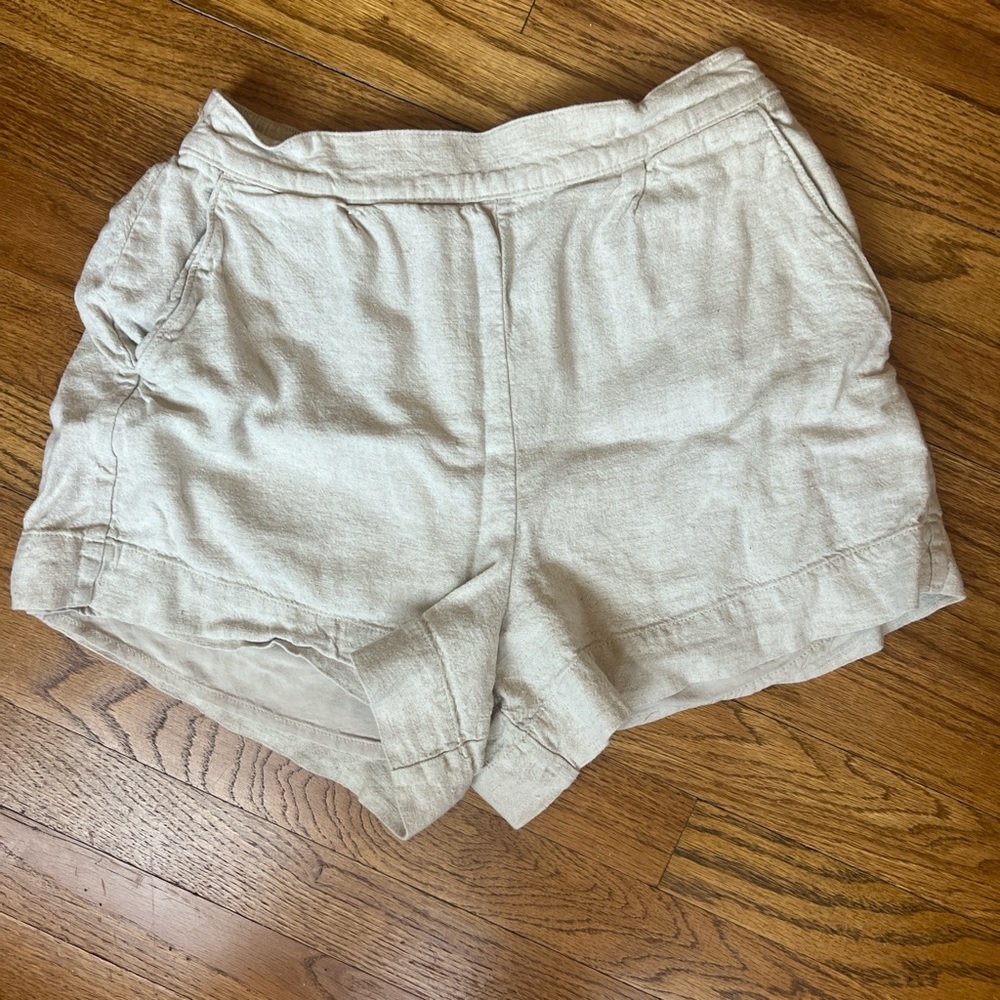 Abercrombie linen blend high pull on short, S